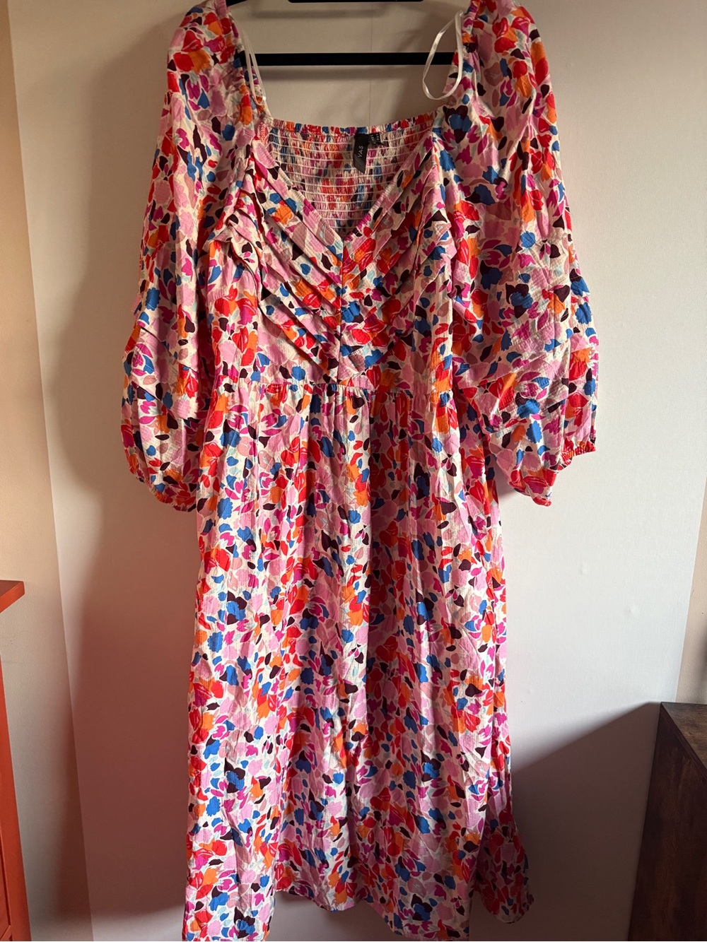 Floral Pink Puff-Sleeve Midi Dress